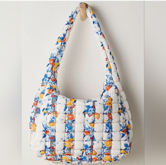 NWT!! Free People, FP Movement, Quilted Carryall Tote Bag, Tangerine Dream - Picture 3 of 8